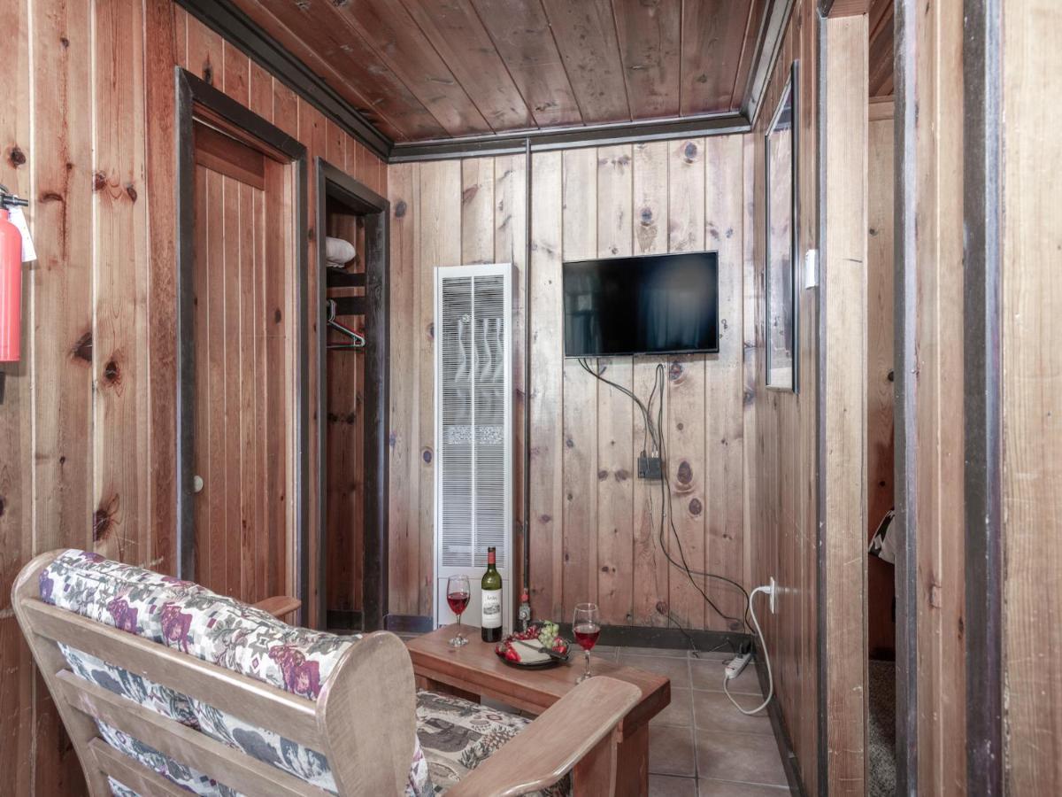 Tiny Two, 2 Bedrooms, Midtown, Sleeps 4 鲁伊多索 外观 照片
