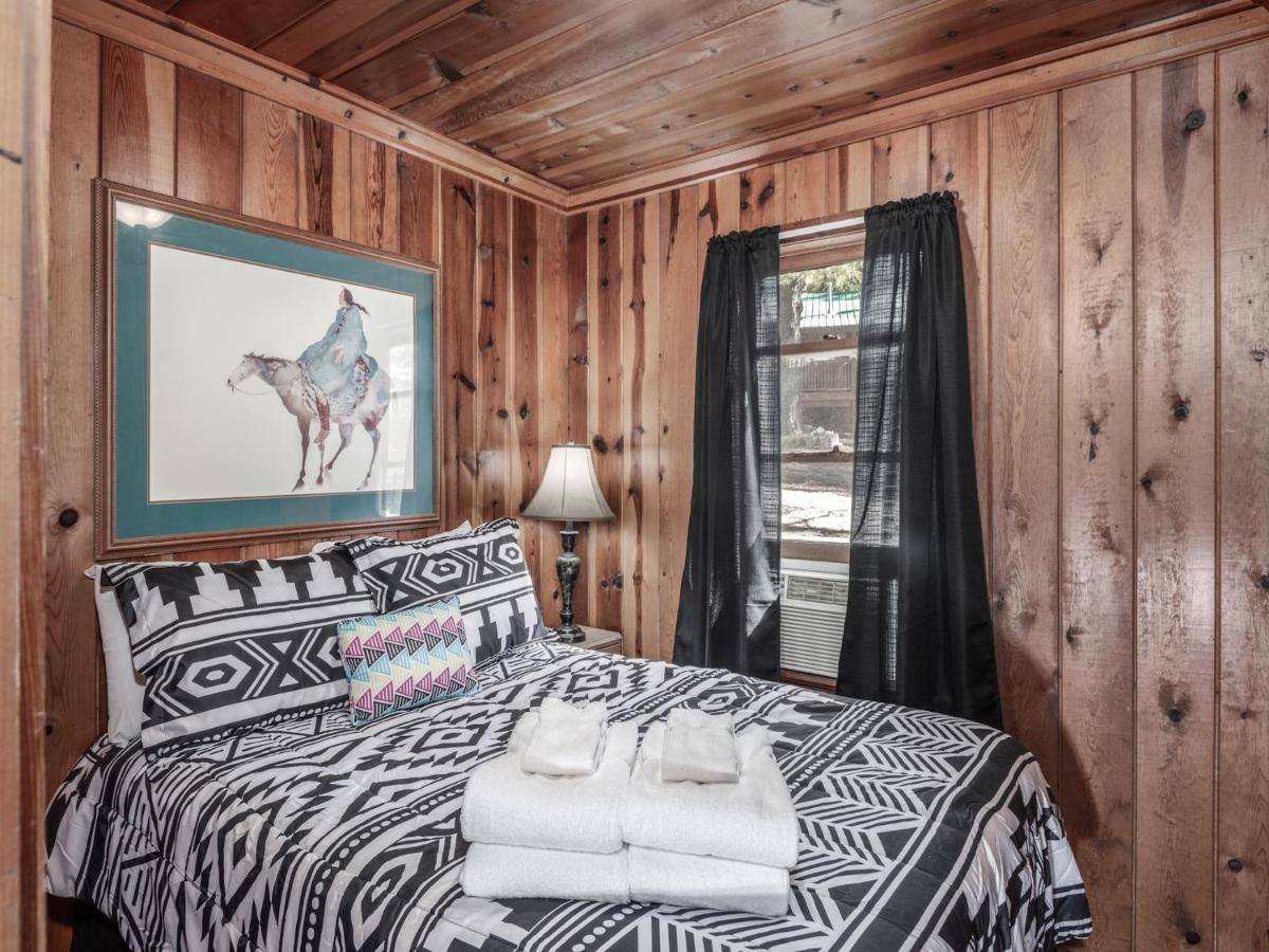 Tiny Two, 2 Bedrooms, Midtown, Sleeps 4 鲁伊多索 外观 照片